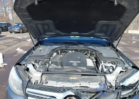 2016 Mercedes-Benz Glc 300 4Matic z USA, uszkodzony, nr VIN WDC0G4KB2GF016137